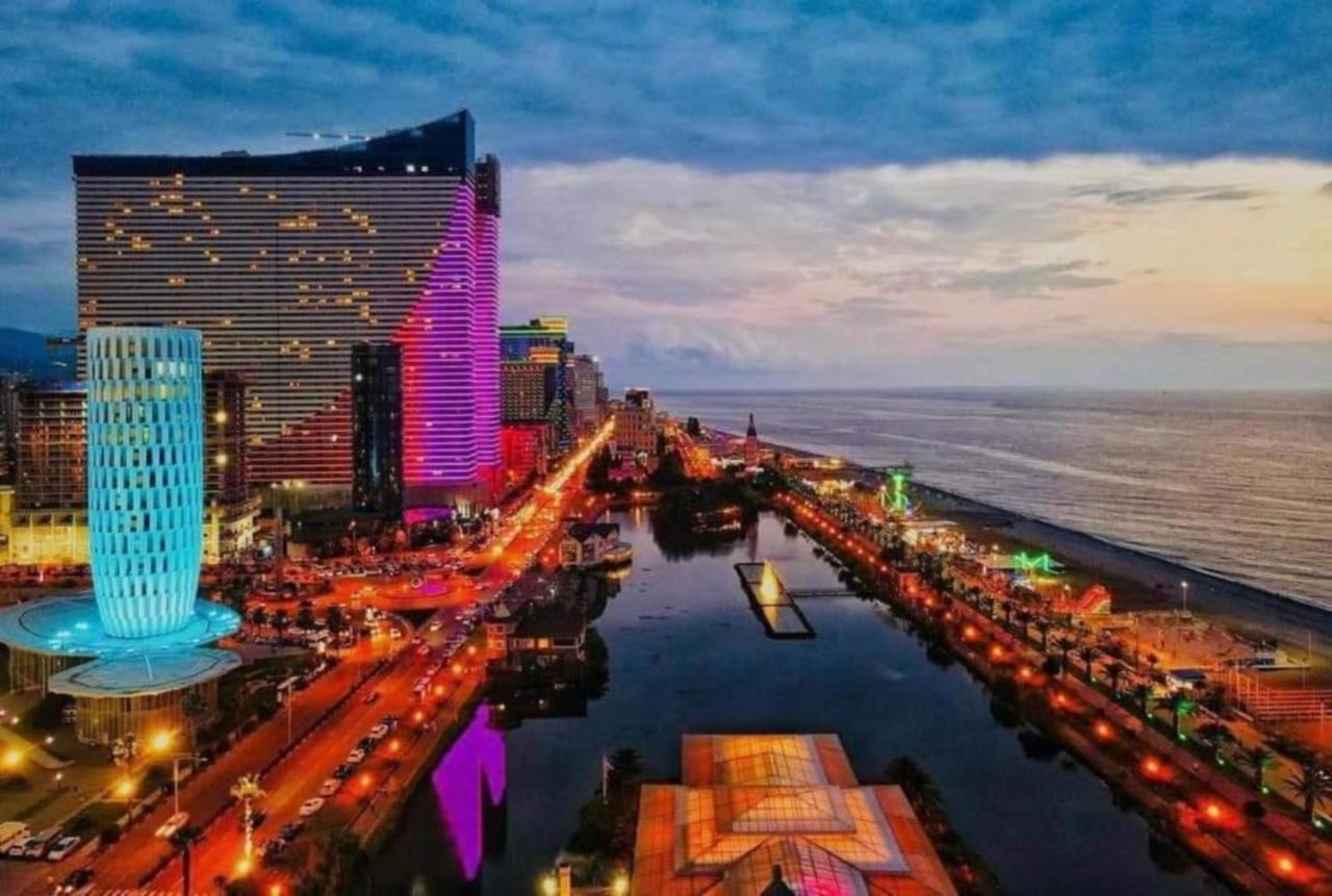 באטומי Black Sea Aparthotel Orbi City מראה חיצוני תמונה